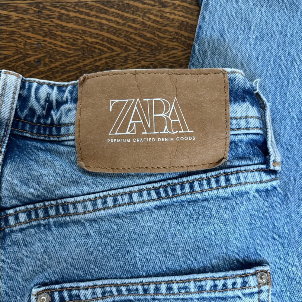Zara Ripped Jeans - Picture 5 of 6